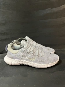 Nike Free RN 5.0 Next Nature Damengröße 10 Laufschuhe platingrau - Bild 1 von 8