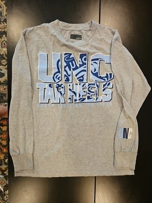 UNC TARHEELS LONG SLEEVE SHIRT, SIZE MEDIUM, MAJESTIC SECTION 101 BRAND - Image 1 of 4