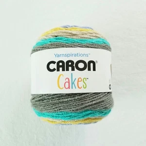 Pan de plátano Caron Cakes 7,1 oz. 1 madeja de mezcla de lana acrílica de 383 yardas - Imagen 1 de 7