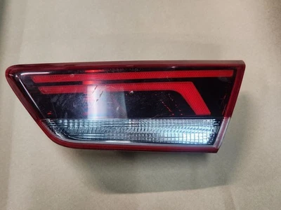 KIA OPTIMA 2019-2020 luz trasera LED interior derecha OEM 92404-D4620 Foto 1 de 4