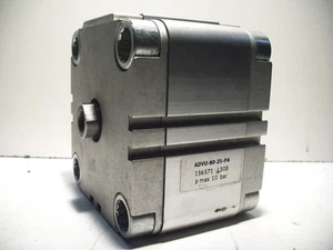 FESTO ADVU-80-25-PA KOLBEN: 25mm HUB: 80mm DOPPELTWIRKENDER LUFTZYLINDER WOW! - Bild 1 von 1