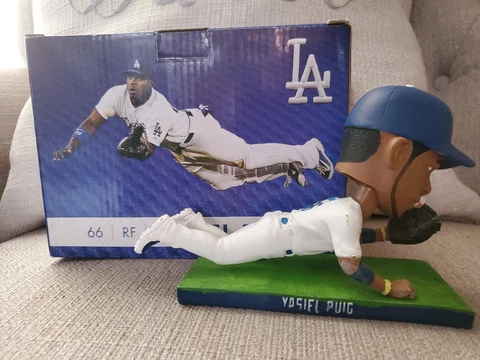 Yasiel Puig DIVING CATCH 2015 Los Angeles Dodgers Stadium Promo Bobblehead SGA Cover