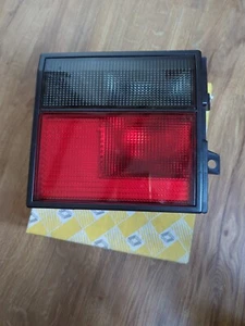 RENAULT 21 REAR LAMP 89/04 INNER/BOOT LID NS 7701032020 - Picture 1 of 3