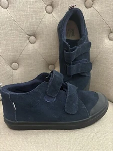 Tom’s Shoes Boys Size 3 Youth. Blue/navy  - Picture 1 of 11