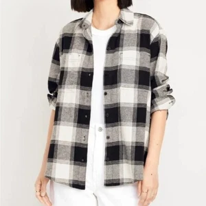 Old Navy Flannel Boyfriend Button-Down Shirt - Black Buffalo Plaid- Size M - Picture 1 of 6