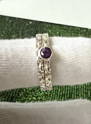 Juego de 2 anillos de banda vintage de piedras preciosas de amatista martilladas talla: 10-como nuevo Foto 1 de 4