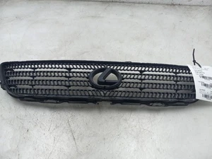 2001 LEXUS IS300 3.0L RWD AT FRONT UPPER GRILLE  - Picture 1 of 12