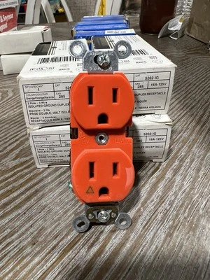 LEVITON 5262-IG ISOLATED INDUSTRIAL HD DUPLEX RECEPTACLE, 15-AMP, 125V, ORANGE - Image 1 of 3