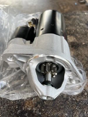 Motor De Arranque Para Dodge Neon 2003-2005 SX 2.0 2003-2004 L4 2.0L 1.1KW 12V CW 8T Foto 1 de 4