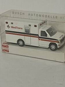 NEW Busch 41804  MedTrans FORD E-350 Truck  Medical Ambulance HO 1:87 Scale
