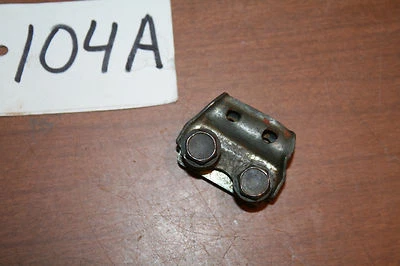 1985 Honda XR 600R suporte de mangueira de freio dianteiro fabricante de equipamento original 85 - Imagem 1 de 3