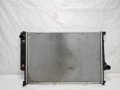 1988-1994 BMW 750iL Engine Radiator 5.0L OEM 17111468081 - Imagem 1 de 4