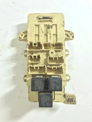 CENTRALINA PORTA FUSIBILI PER TOYOTA Celica 1° Serie 82641-14050 Benzina 2000 ( - Immagine 1 di 3