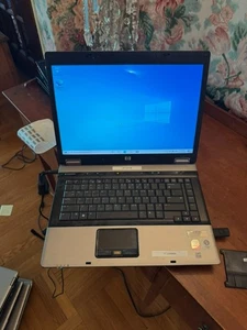 Portátil HP Compaq 6730b — Intel Core 2 Duo / 4GB RAM / 256GB SSD / Windows 10 — W - Imagen 1 de 12
