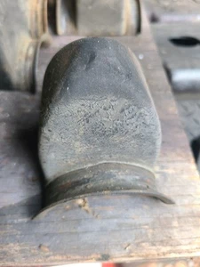 Mazda B-2600i OEM Rear Bump stops 2wd 1986-1993 B2000 B2200 B2600 USED - Bild 1 von 3