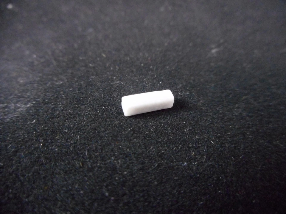 Laboratory PTFE Teflon Plastic Spinbar Micro Stir Bar Rectangular 2 x 7mm - Image 1 of 1