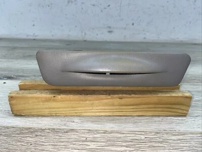 Portavasos consola Ford para 99-04 Ford Excursion F250 F350 F450 F550 Super Duty Foto 1 de 4