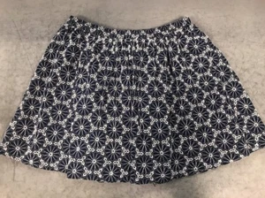 Cherokee Girls Youth Skirt Blue/white Emboridered Flowers Size XL 14/16 Skirt - Picture 1 of 6