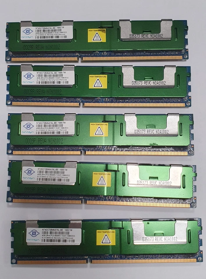 16GB 4 moduli RAM 4GB PC3-8500R DDR3-1066 REGISTERED ECC 2RX4 CL7 240 PIN 1.5V - Immagine 1 di 1