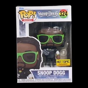 ¡Funko Pop + Protector! Rocks #324 Snoop Dogg (Exclusivo de Hot Topic) *Como nuevo* - Imagen 1 de 12