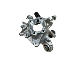 Wheel carrier, left 33306879751 6879749 BMW X4 G02 X4 G02 LCI - Picture 1 of 5