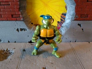 Cinturón negro 1995 carcasa de almacenamiento Leo Leonardo TMNT Teenage Mutant Ninja Turtles Ex - Imagen 1 de 6