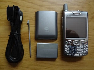Palm Treo 650 Handheld Personal Data Organizer PDA and Mobile Phone - Zdjęcie 1 z 6