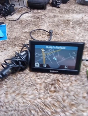 Garmin Nuvi 42LM GPS & Car Charger Bundle  Lifetime Maps IN BOX WORKS - Image 1 of 4
