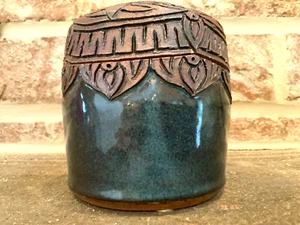 studio pottery J cox etched lid candle holder Christmas knickknack green peacock - Picture 1 of 12