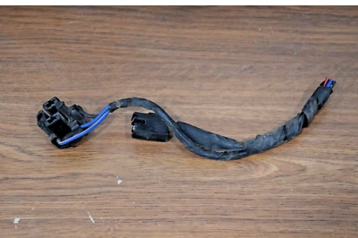 OEM Land Rover Discovery 2 Headlight Socket Pigtail Plug 1999 2002 Head Lamp - Image 1 of 2