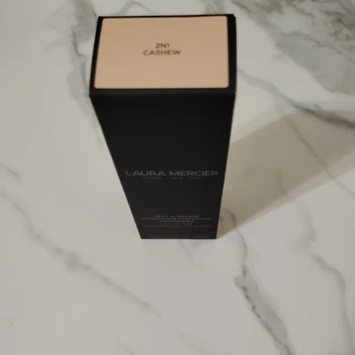Laura Mercier Real Flawless Weightless  Foundation 1 Fl Oz 2N1/ BRAND NEW ‼️‼️‼️ - Image 1 of 3