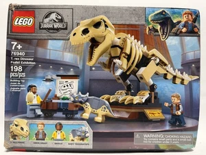 LEGO JURASSIC WORLD 76940 T. rex Dinosaur Fossil Exhibition **DAMAGED BOX** - Picture 1 of 3