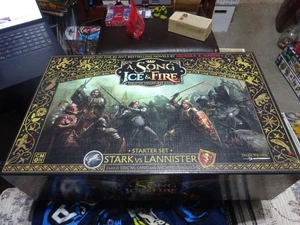 A SONG OF FIRE AND ICE, GAME OF THRONES, DARK SWORD STARK vs LANNISTER WAR GAME - Picture 1 of 10