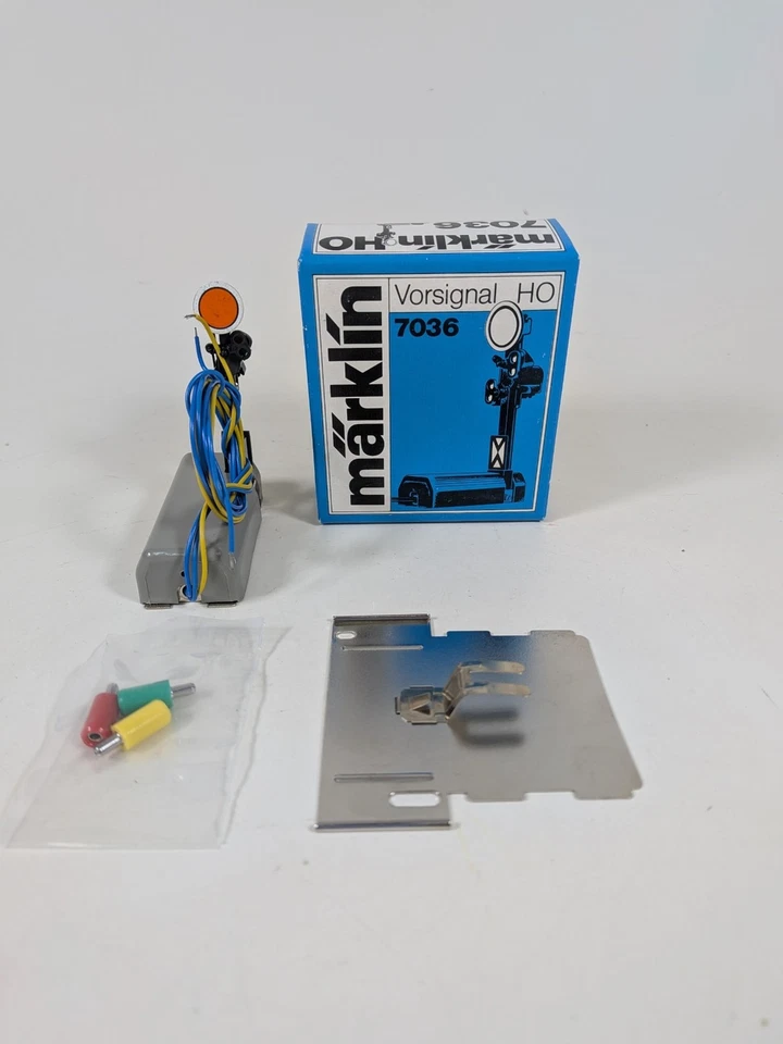 Märklin H0 7036 Vorsignal Vr 0/Vr 1 unbenutzt OVP. - Bild 1 von 1