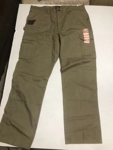 Wrangler Ranger Relaxed Fit Unrestricted Movement 38 x 34 NWT NEW - Picture 1 of 13