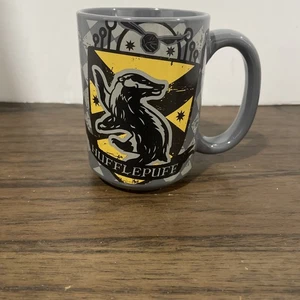 Harry Potter Hufflepuff Ceramic  Mug 2018 Zak Loyalty Kindness Honesty Kindness - Picture 1 of 4