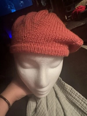 Sm Hand Knitted Beret And Fingerless Mitts Set 100% Superwash Merino Wool Coral - Image 1 of 4