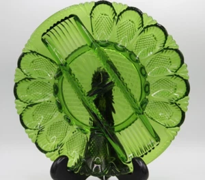Vtg LE Smith Diamond Pressed Glass Avocado Green 12 Deviled Egg & Relish Tray - Picture 1 of 5
