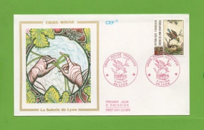 FDC 1989 - Cross Red - the Silk Of Lyon ( Ref. 7680) - Image 1 of 2
