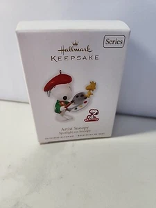 NEW Hallmark Keepsake Ornament 2010 Spotlight On Snoopy Artist Peanuts - Picture 1 of 3