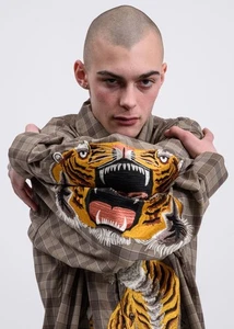 RARE DOUBLET Mens Sz M Biting Tiger Mens Embroidered Tiger Button Up Shirt Japan - Picture 1 of 16
