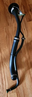 Cuello de relleno genuino Ford 3L5Z-9034-C para Ford Ranger  Foto 1 de 3