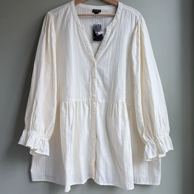 Blusa Babydoll de Algodón TORRID Botón Frontal Cuello en V Mangas Largas Blusa Crema 3X Foto 1 de 4