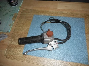 OEM 1984-1985 HONDA NQ50 SPREE RIGHT BRAKE LEVER PERCH START BUTTON THROTTLE - Foto 1 di 5