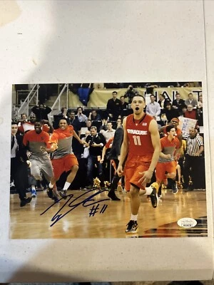 ФОТОГРАФИЯ СИРАКУЗСКОГО АПЕЛЬСИНА ТАЙЛЕРА ЭННИСА С АВТОГРАФОМ 8x10 СЕРТИФИКАТ ПОДЛИННОСТИ JSA  - Изображение 1 из 4