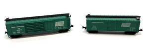 N Scale Penn Central 50' & 40' Boxcars Metal Wheels - Picture 1 of 5