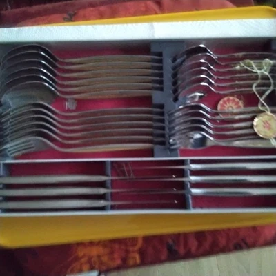 WMF Modell Palma / Capri Gold Cromargan Tafelbesteck 6 Personen 30 Teile TOP - Bild 1 von 4