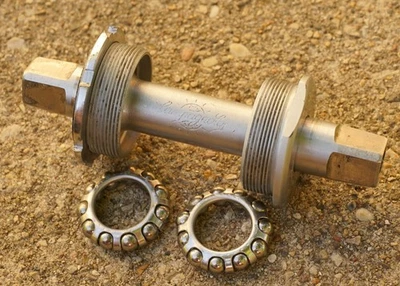 Campagnolo Nuovo Record Bottom Bracket 120mm 1.37 24 TPI English Vintage NR 70s - Image 1 of 4