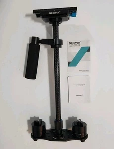 Neewer Carbon Fiber 24 inches Handheld Stabilizer With Case - Picture 1 of 5