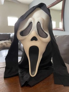 Vtg Scream Ghostface Mask Easter Unlimited Inc MK Glow In The Dark - Picture 1 of 9